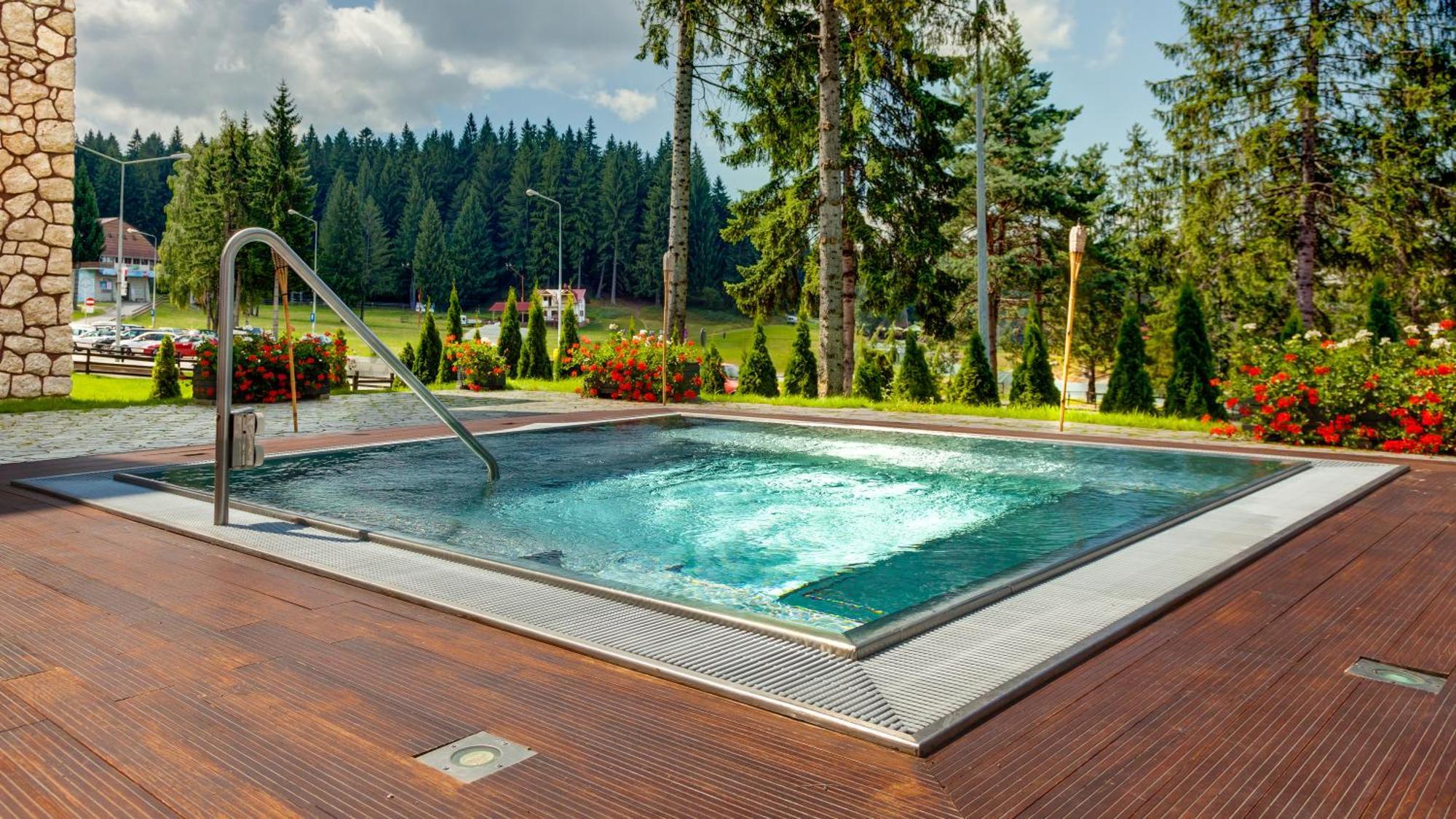 Ana Hotels Bradul Poiana Brasov Exteriör bild