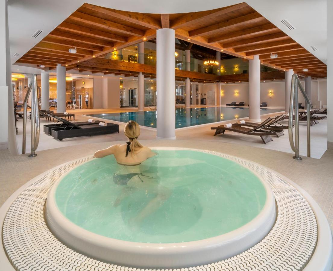 Ana Hotels Bradul Poiana Brasov Exteriör bild